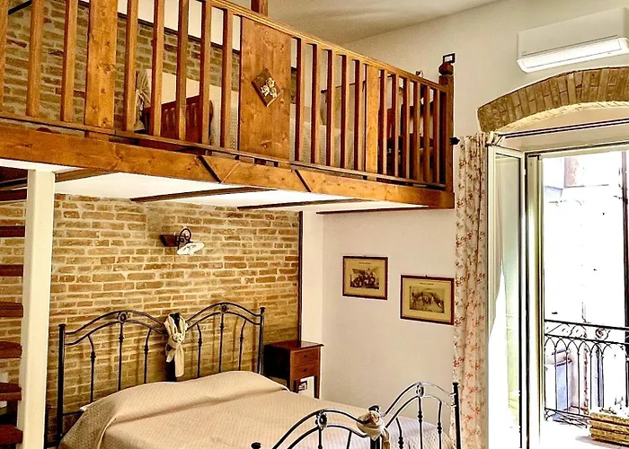 Bed & Breakfast In Centro - Bellavista House Pisticci